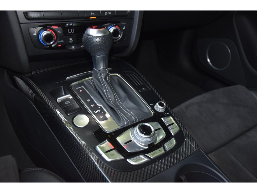 AUDI A5 RS5 Quattro 4.2i V8 FSI - BV S-tronic RS5 COUPE . PHASE 2